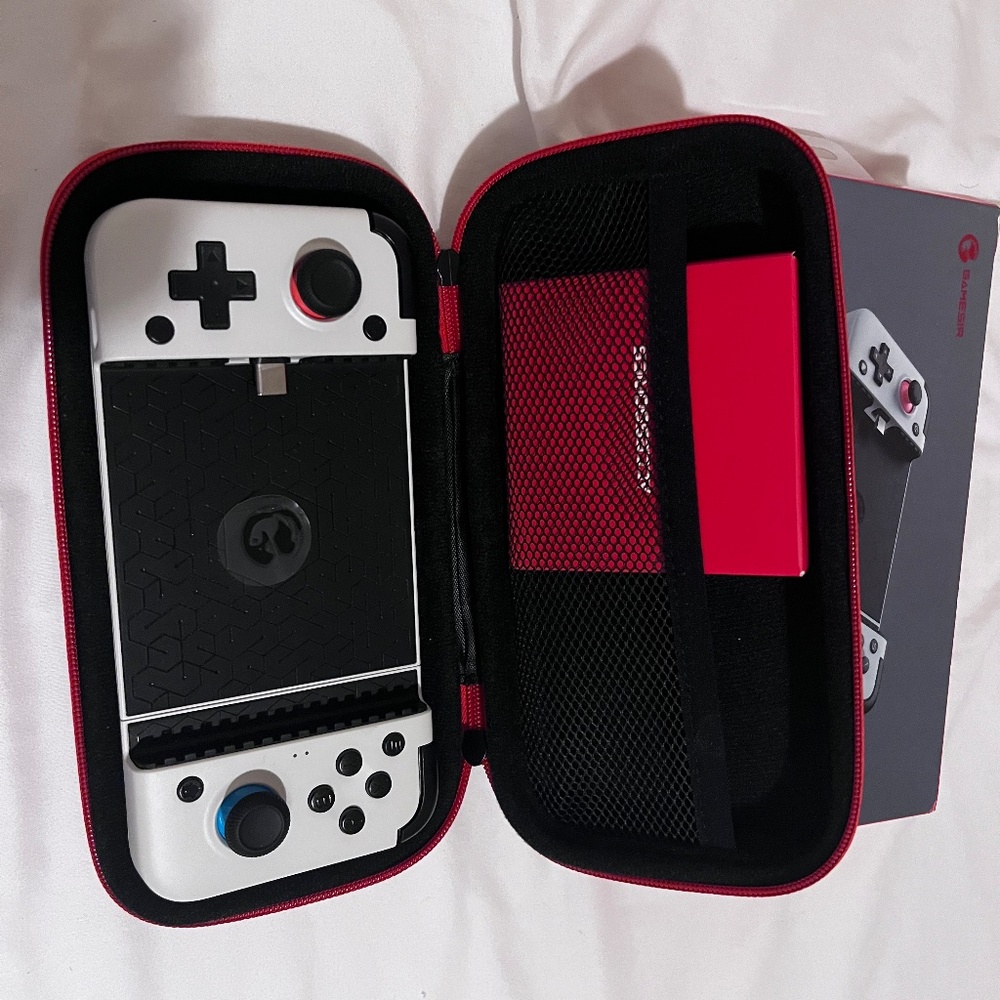 Gamesir X2 Type-c Mobile Gaming Controller w/case for Android Plug, Apple